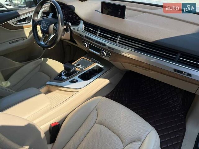Серый Ауди Ку 7, объемом двигателя 3 л и пробегом 149 тыс. км за 27500 $, фото 80 на Automoto.ua