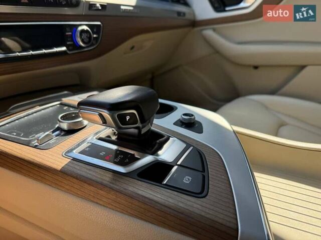 Серый Ауди Ку 7, объемом двигателя 3 л и пробегом 149 тыс. км за 27500 $, фото 43 на Automoto.ua