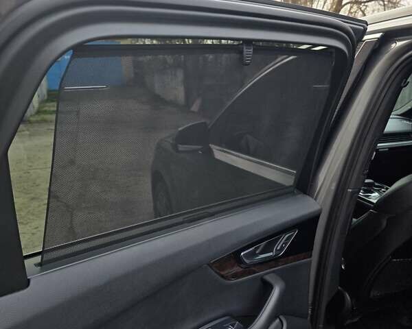 Серый Ауди Ку 7, объемом двигателя 3 л и пробегом 122 тыс. км за 35000 $, фото 12 на Automoto.ua