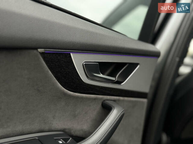 Серый Ауди Ку 7, объемом двигателя 2.97 л и пробегом 207 тыс. км за 42000 $, фото 71 на Automoto.ua