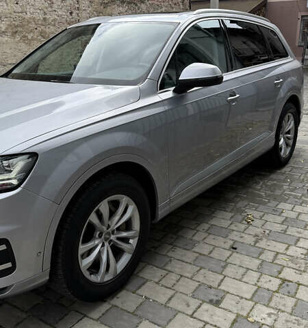 Серый Ауди Ку 7, объемом двигателя 1.98 л и пробегом 144 тыс. км за 24999 $, фото 3 на Automoto.ua