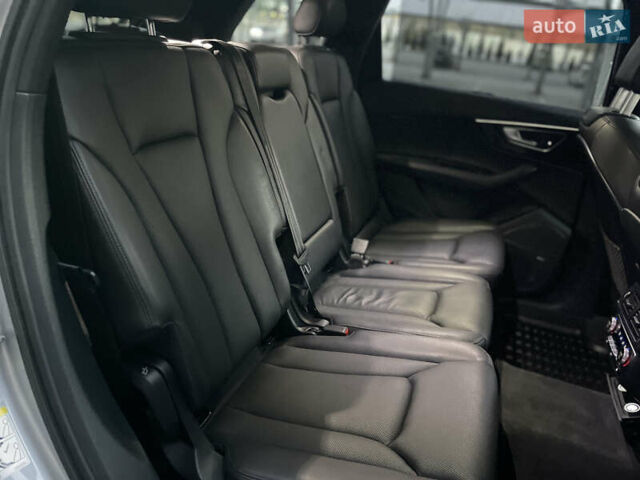Сірий Ауді Ку 7, об'ємом двигуна 3 л та пробігом 138 тис. км за 28000 $, фото 22 на Automoto.ua