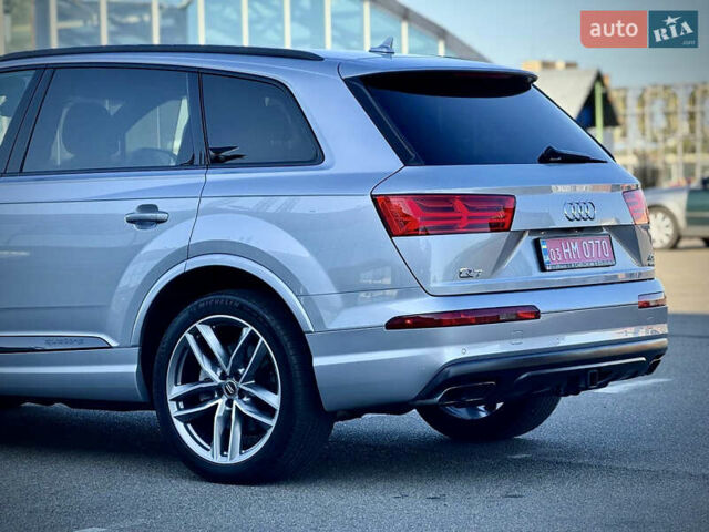 Серый Ауди Ку 7, объемом двигателя 3 л и пробегом 190 тыс. км за 26600 $, фото 4 на Automoto.ua