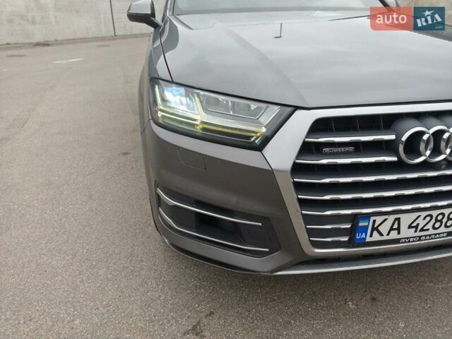 Серый Ауди Ку 7, объемом двигателя 3 л и пробегом 149 тыс. км за 26700 $, фото 41 на Automoto.ua