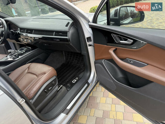 Сірий Ауді Ку 7, об'ємом двигуна 0 л та пробігом 170 тис. км за 33000 $, фото 16 на Automoto.ua