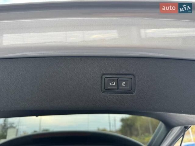 Ауди Ку 7 2017 в Верхнеднепровске на Automoto.ua Серый Ауди Ку 7, объемом двигателя 3 л и пробегом 215 тыс. км за 24999 $, фото 49 на Automoto.ua