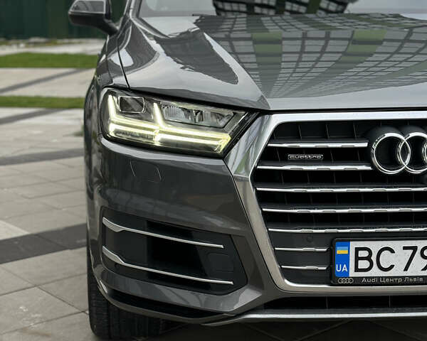 Серый Ауди Ку 7, объемом двигателя 3 л и пробегом 140 тыс. км за 28499 $, фото 4 на Automoto.ua