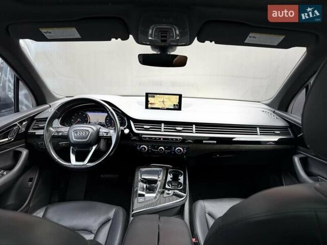 Сірий Ауді Ку 7, об'ємом двигуна 3 л та пробігом 195 тис. км за 21900 $, фото 49 на Automoto.ua