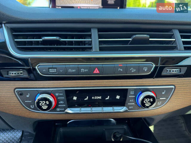 Ауди Ку 7 2017 в Одессе на Automoto.ua Серый Ауди Ку 7, объемом двигателя 3 л и пробегом 81 тыс. км за 27500 $, фото 24 на Automoto.ua