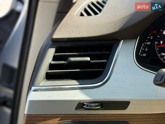 Серый Ауди Ку 7, объемом двигателя 3 л и пробегом 149 тыс. км за 27500 $, фото 30 на Automoto.ua