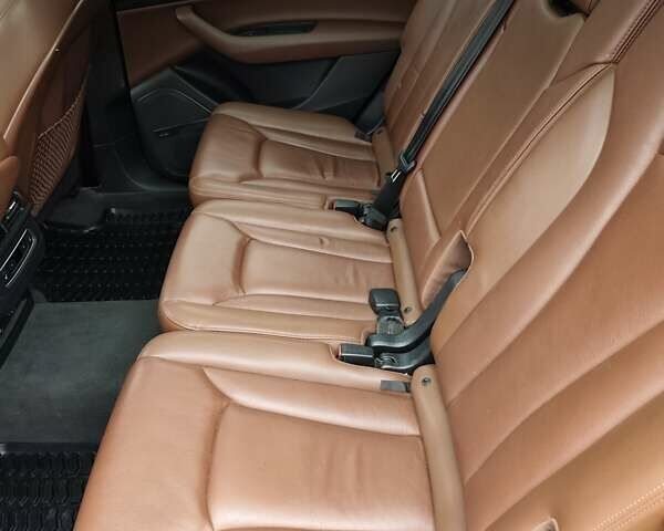 Серый Ауди Ку 7, объемом двигателя 3 л и пробегом 149 тыс. км за 26700 $, фото 14 на Automoto.ua