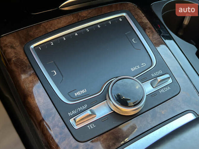 Серый Ауди Ку 7, объемом двигателя 3 л и пробегом 175 тыс. км за 25300 $, фото 14 на Automoto.ua