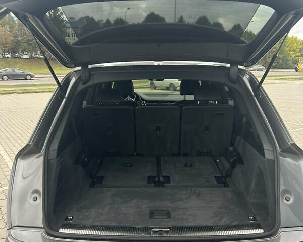 Сірий Ауді Ку 7, об'ємом двигуна 3 л та пробігом 175 тис. км за 26500 $, фото 18 на Automoto.ua