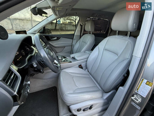 Сірий Ауді Ку 7, об'ємом двигуна 3 л та пробігом 206 тис. км за 26500 $, фото 15 на Automoto.ua