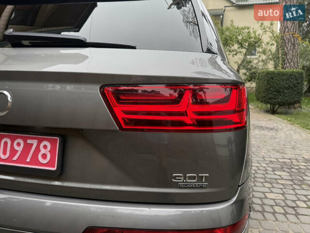 Сірий Ауді Ку 7, об'ємом двигуна 3 л та пробігом 194 тис. км за 23300 $, фото 6 на Automoto.ua