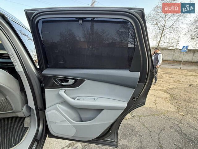 Сірий Ауді Ку 7, об'ємом двигуна 3 л та пробігом 206 тис. км за 26500 $, фото 22 на Automoto.ua