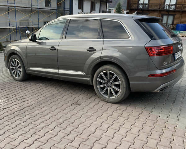 Серый Ауди Ку 7, объемом двигателя 3 л и пробегом 141 тыс. км за 35100 $, фото 3 на Automoto.ua