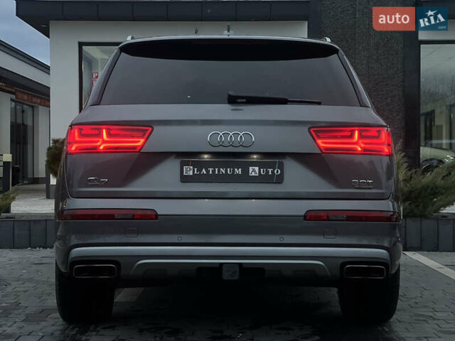 Серый Ауди Ку 7, объемом двигателя 3 л и пробегом 170 тыс. км за 36700 $, фото 6 на Automoto.ua