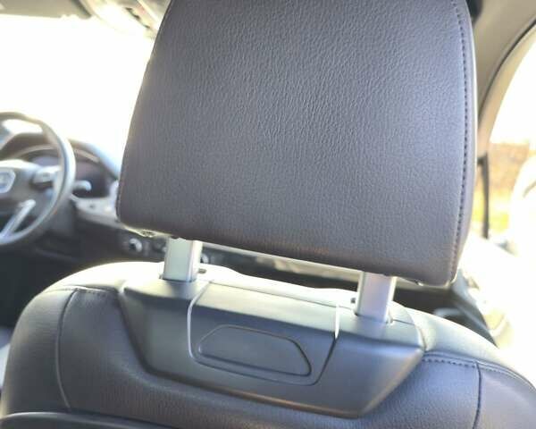 Ауди Ку 7 2017 в Виннице на Automoto.ua Серый Ауди Ку 7, объемом двигателя 1.98 л и пробегом 215 тыс. км за 27000 $, фото 1 на Automoto.ua