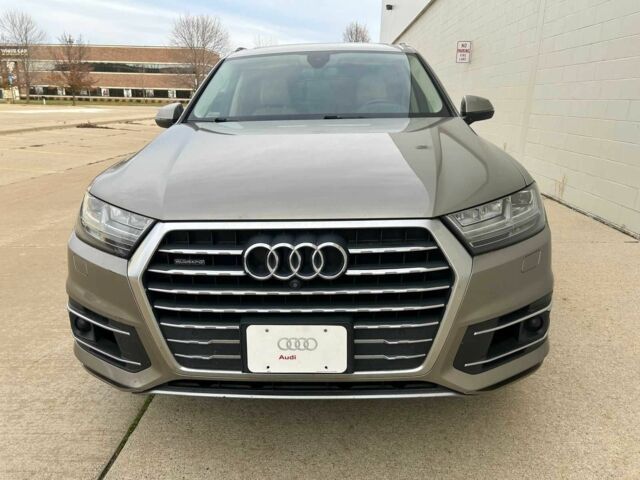 Серый Ауди Ку 7, объемом двигателя 3 л и пробегом 87 тыс. км за 23000 $, фото 1 на Automoto.ua