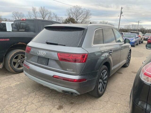 Серый Ауди Ку 7, объемом двигателя 3 л и пробегом 169 тыс. км за 19700 $, фото 3 на Automoto.ua