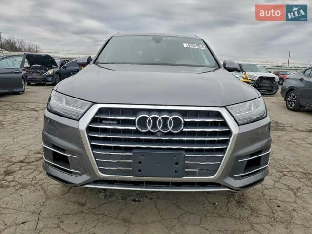 Серый Ауди Ку 7, объемом двигателя 3 л и пробегом 145 тыс. км за 7300 $, фото 4 на Automoto.ua