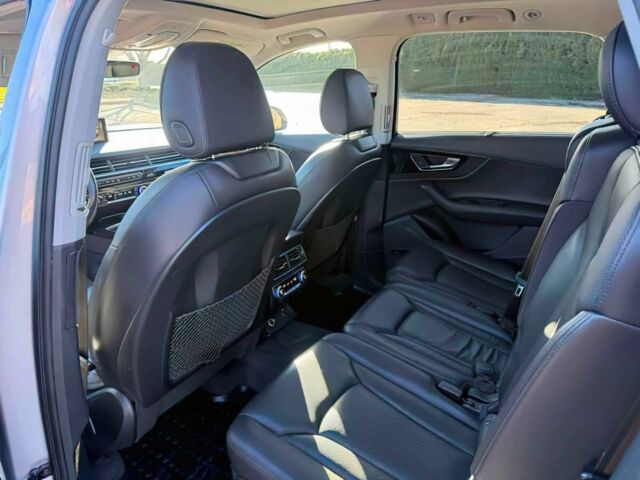 Серый Ауди Ку 7, объемом двигателя 3 л и пробегом 68 тыс. км за 7600 $, фото 12 на Automoto.ua