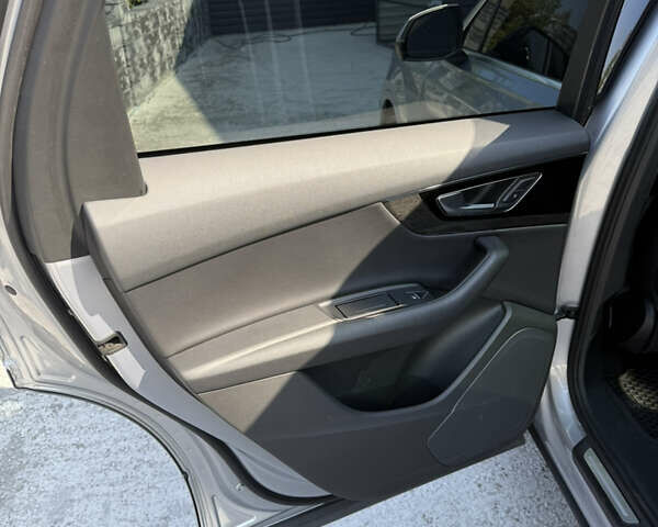 Сірий Ауді Ку 7, об'ємом двигуна 3 л та пробігом 157 тис. км за 26200 $, фото 19 на Automoto.ua