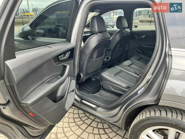 Сірий Ауді Ку 7, об'ємом двигуна 3 л та пробігом 137 тис. км за 35000 $, фото 55 на Automoto.ua