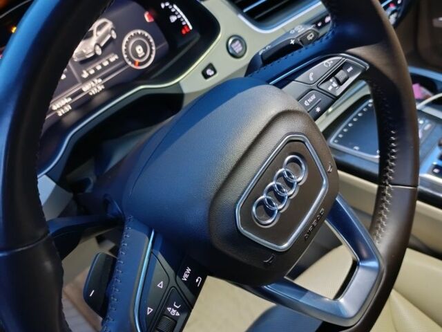 Серый Ауди Ку 7, объемом двигателя 2 л и пробегом 44 тыс. км за 35000 $, фото 12 на Automoto.ua