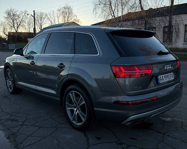 Серый Ауди Ку 7, объемом двигателя 3 л и пробегом 79 тыс. км за 48000 $, фото 5 на Automoto.ua