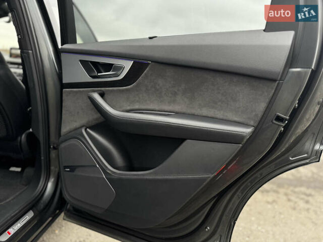 Серый Ауди Ку 7, объемом двигателя 2.97 л и пробегом 207 тыс. км за 42000 $, фото 82 на Automoto.ua