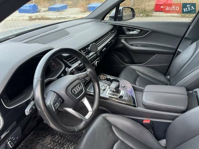 Ауди Ку 7 2017 в Верхнеднепровске на Automoto.ua Серый Ауди Ку 7, объемом двигателя 3 л и пробегом 215 тыс. км за 24999 $, фото 21 на Automoto.ua