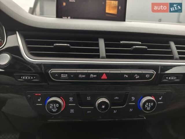 Серый Ауди Ку 7, объемом двигателя 3 л и пробегом 149 тыс. км за 26700 $, фото 46 на Automoto.ua