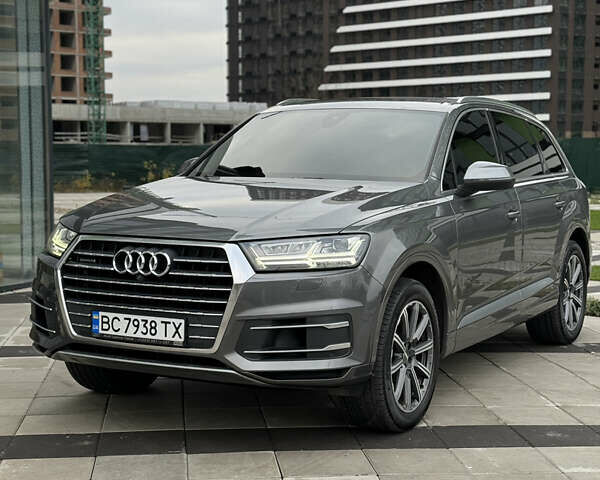 Серый Ауди Ку 7, объемом двигателя 3 л и пробегом 140 тыс. км за 28499 $, фото 3 на Automoto.ua