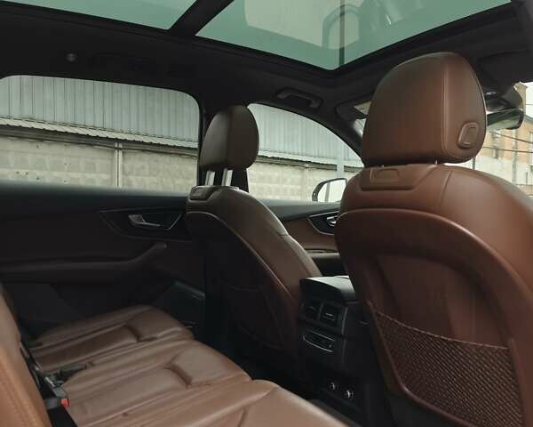 Серый Ауди Ку 7, объемом двигателя 3 л и пробегом 149 тыс. км за 26700 $, фото 31 на Automoto.ua