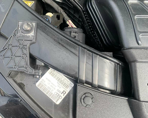 Сірий Ауді Ку 7, об'ємом двигуна 3 л та пробігом 137 тис. км за 35000 $, фото 31 на Automoto.ua