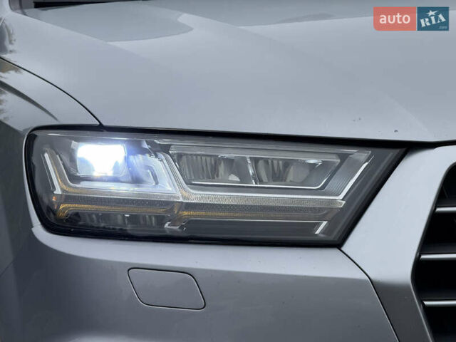 Серый Ауди Ку 7, объемом двигателя 3 л и пробегом 225 тыс. км за 22999 $, фото 16 на Automoto.ua