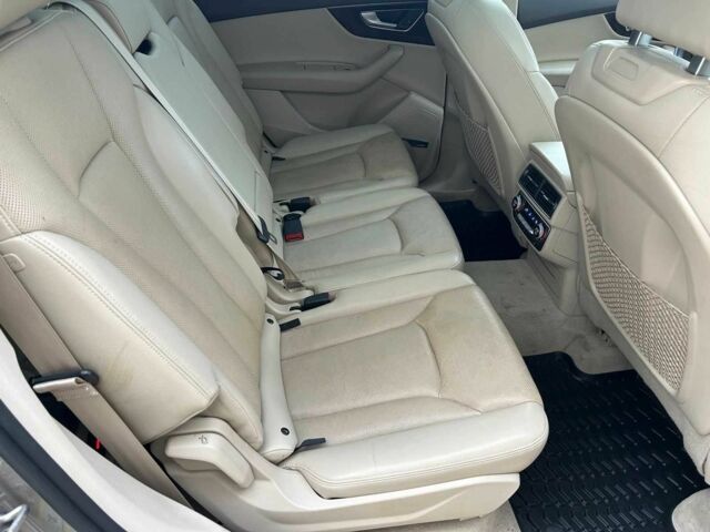 Серый Ауди Ку 7, объемом двигателя 3 л и пробегом 87 тыс. км за 23000 $, фото 16 на Automoto.ua