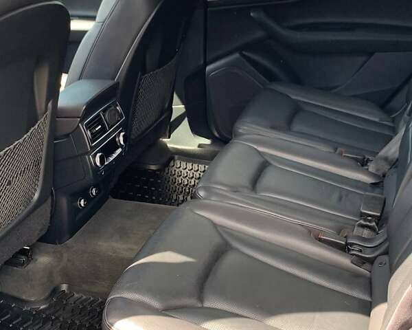 Серый Ауди Ку 7, объемом двигателя 3 л и пробегом 80 тыс. км за 33500 $, фото 12 на Automoto.ua