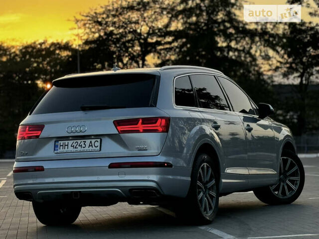 Серый Ауди Ку 7, объемом двигателя 3 л и пробегом 164 тыс. км за 25500 $, фото 3 на Automoto.ua