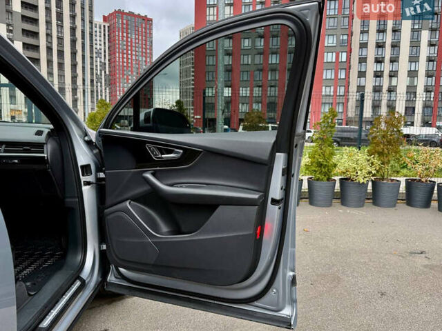 Серый Ауди Ку 7, объемом двигателя 3 л и пробегом 215 тыс. км за 25900 $, фото 49 на Automoto.ua