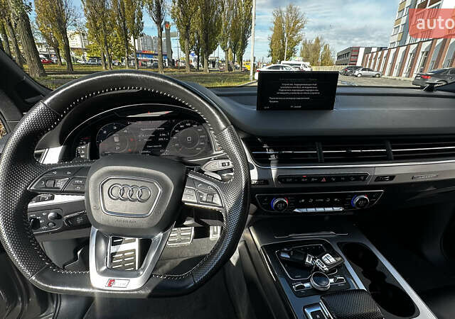 Ауди Ку 7 2017 в Киеве на Automoto.ua Серый Ауди Ку 7, объемом двигателя 2.97 л и пробегом 120 тыс. км за 45500 $, фото 11 на Automoto.ua