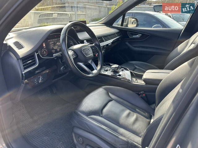 Серый Ауди Ку 7, объемом двигателя 3 л и пробегом 220 тыс. км за 28900 $, фото 5 на Automoto.ua