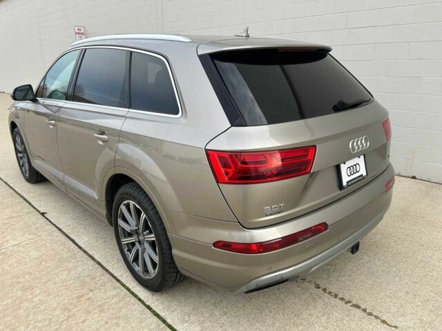 Серый Ауди Ку 7, объемом двигателя 3 л и пробегом 87 тыс. км за 23000 $, фото 5 на Automoto.ua