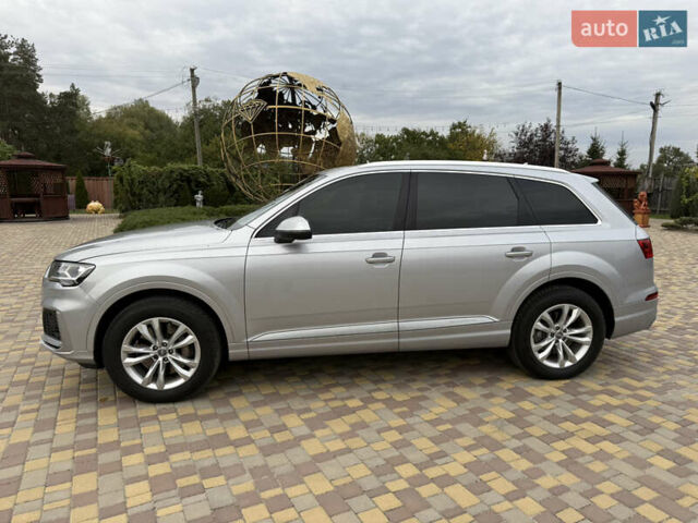 Сірий Ауді Ку 7, об'ємом двигуна 0 л та пробігом 170 тис. км за 33000 $, фото 1 на Automoto.ua