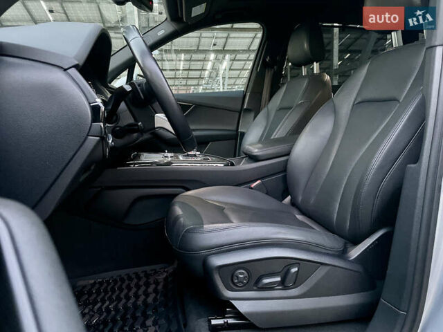 Сірий Ауді Ку 7, об'ємом двигуна 3 л та пробігом 138 тис. км за 28000 $, фото 12 на Automoto.ua