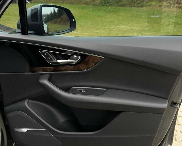 Серый Ауди Ку 7, объемом двигателя 3 л и пробегом 97 тыс. км за 34500 $, фото 45 на Automoto.ua