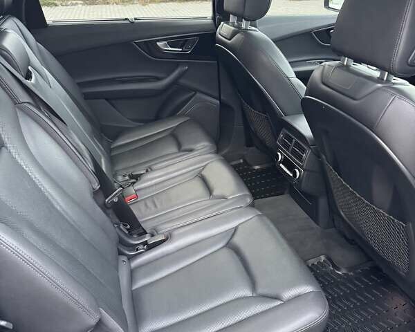 Ауди Ку 7 2017 в Верхнеднепровске на Automoto.ua Серый Ауди Ку 7, объемом двигателя 3 л и пробегом 215 тыс. км за 24999 $, фото 44 на Automoto.ua