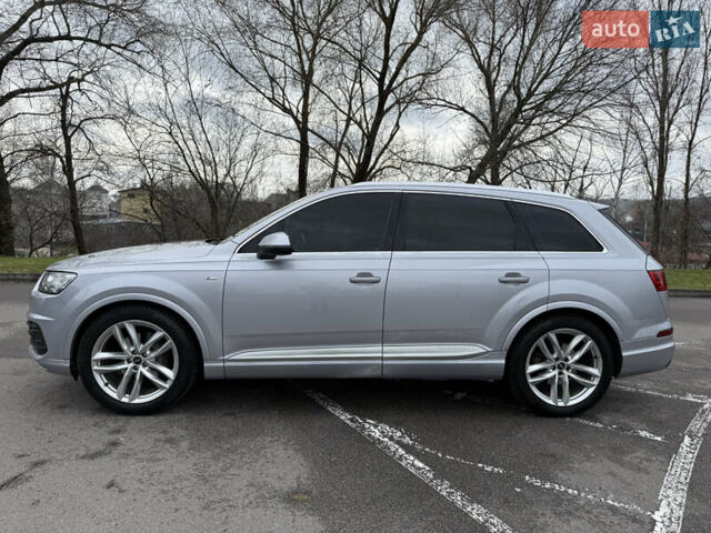 Серый Ауди Ку 7, объемом двигателя 3 л и пробегом 260 тыс. км за 28900 $, фото 3 на Automoto.ua